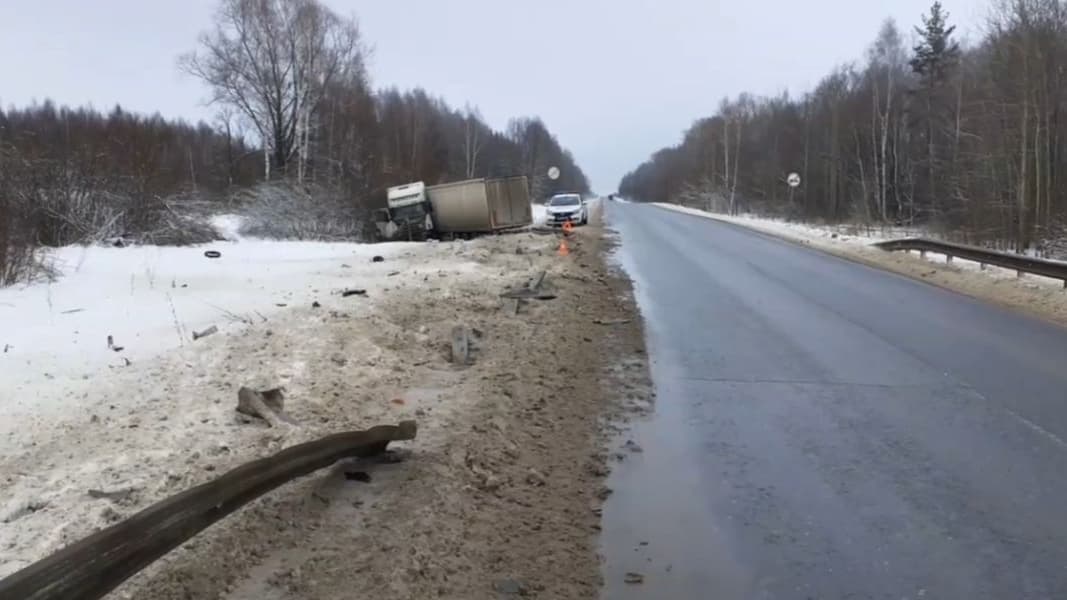 Иностранец на фуре улетел в кювет в Лукояновском округе