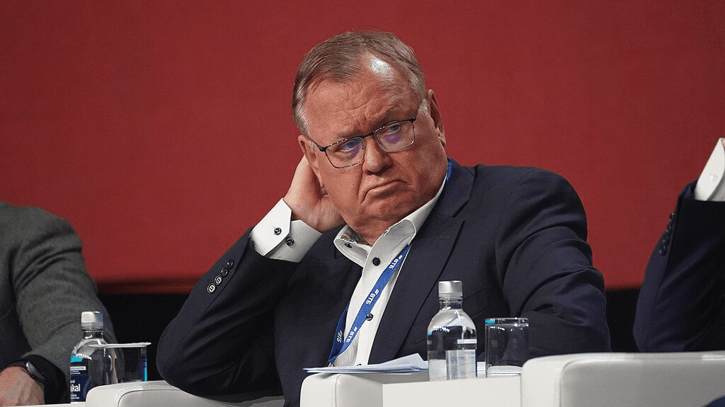 Глава ВТБ Андрей Костин: «Снижение ключевой ставки возможно не раньше середины 2025 года»