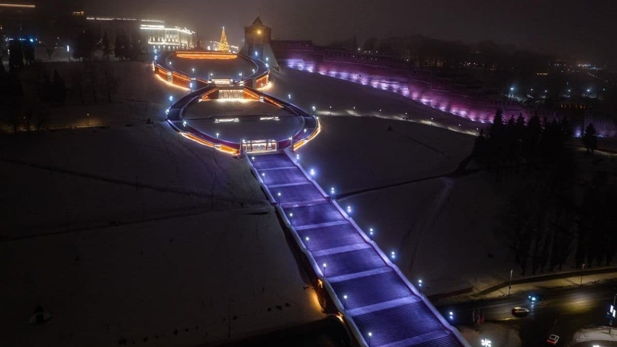 Нижегородцы выступили против состязаний по айс-кроссу на Чкаловской лестнице
