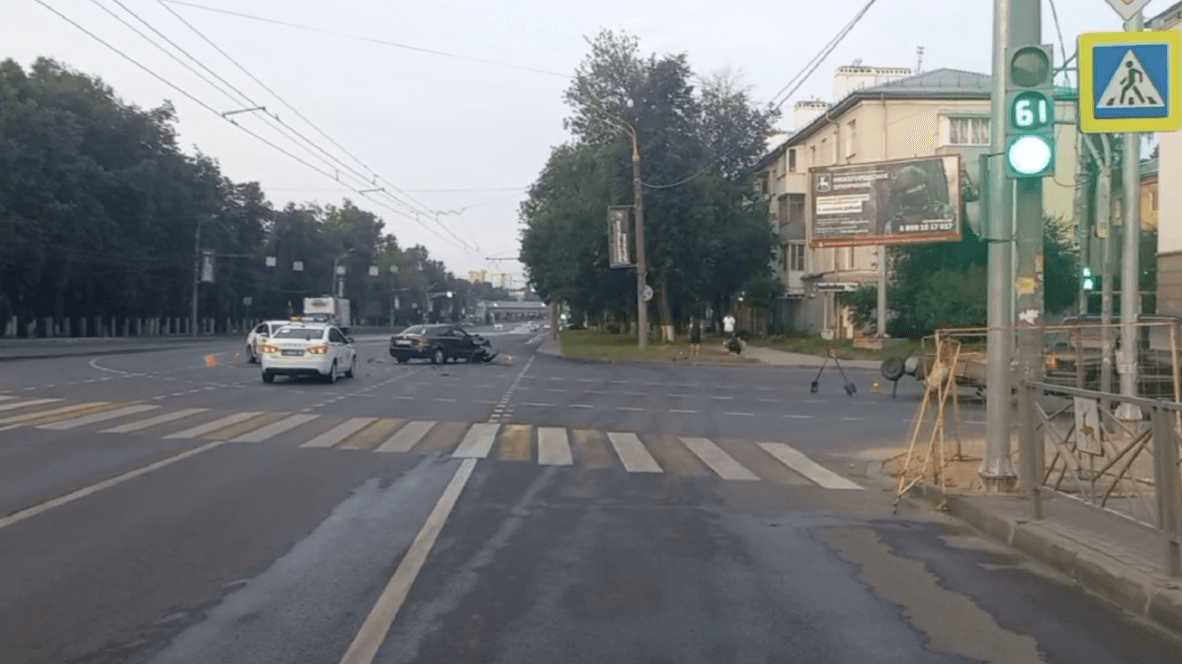 Таксист оказался виновником ДТП с пострадавшими на проспекте Гагарина