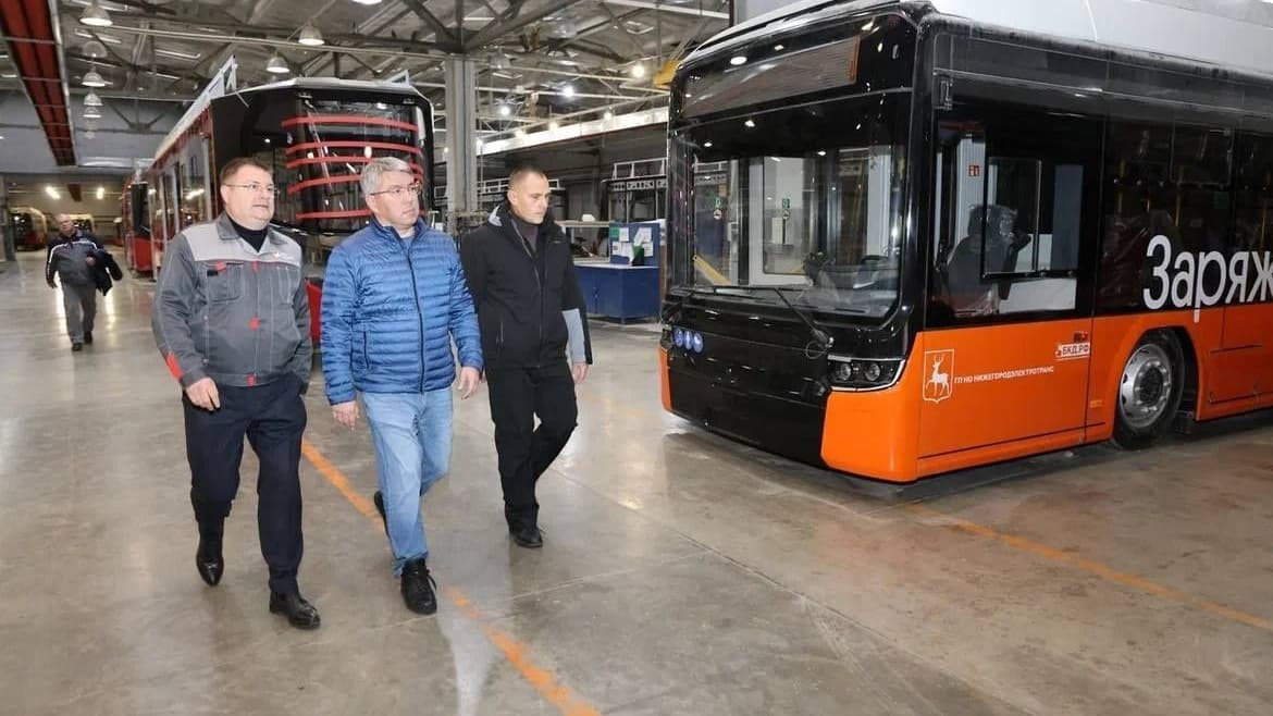 Глава Бурятии оценил нижегородский электротранспорт