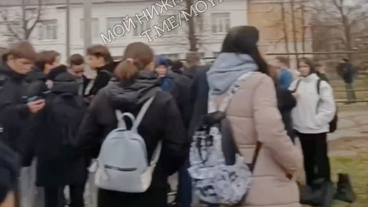 Несколько школ эвакуировали в Нижнем Новгороде 19 ноября