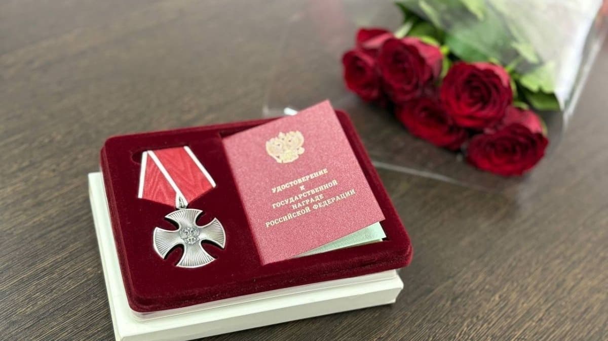 Родным троих нижегородцев, погибших на СВО, вручили ордена Мужества