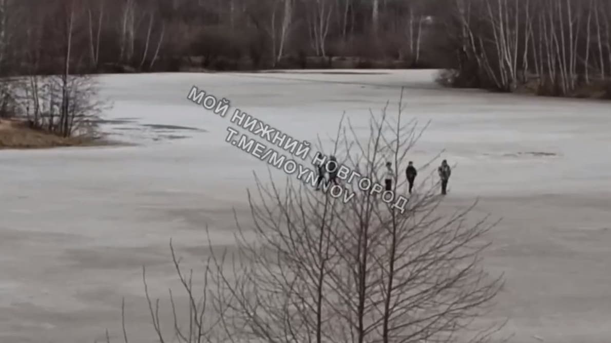 Пятеро детей вышли на тонкий лед в Нижнем Новгороде