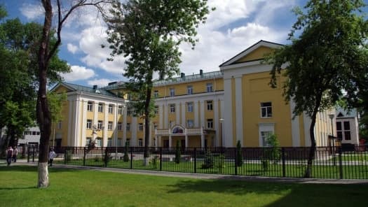 Свыше 300 человек эвакуировали из гимназии Невского в Нижнем Новгороде