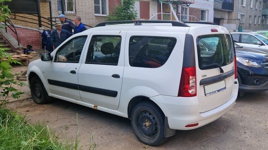У жителя Кстова арестован автомобиль за долги по теплу и горячей воде