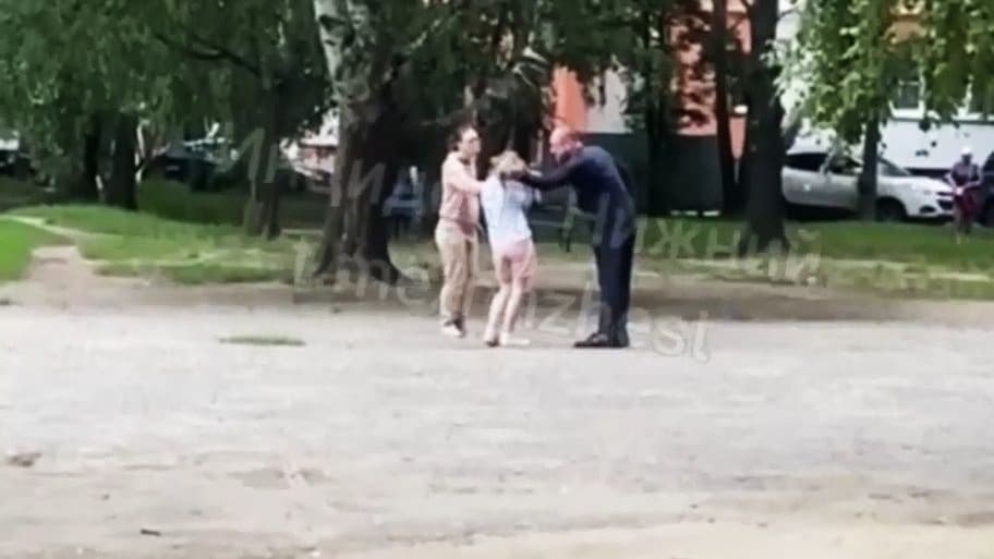 Мужчина пытался задушить девочку неподалеку от школы в Нижнем Новгороде