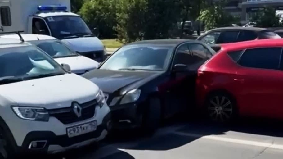 План «перехват» объявлен после ДТП на Гагарина в Нижнем Новгороде