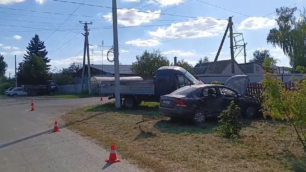 Ребенок и женщина пострадали в ДТП в Перевозе