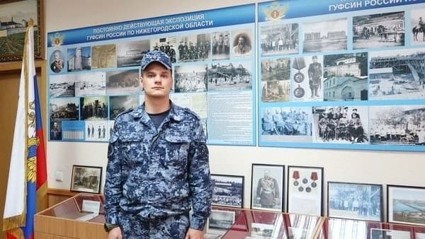 Сотрудник ГУ ФСИН первым пришел на помощь пострадавшим в ДТП на Бекетова