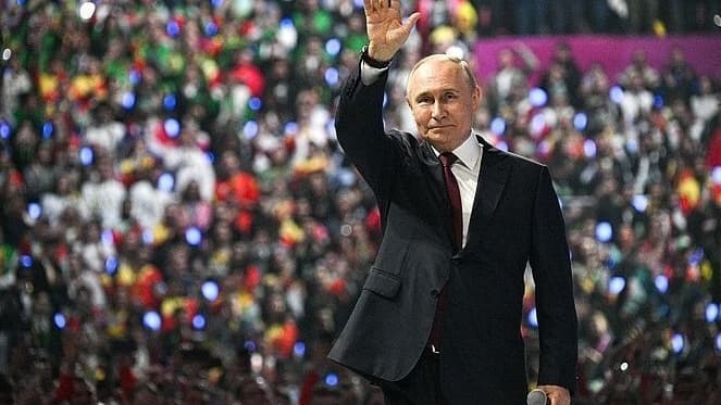Владимир Путин вступил в должность президента России в пятый раз
