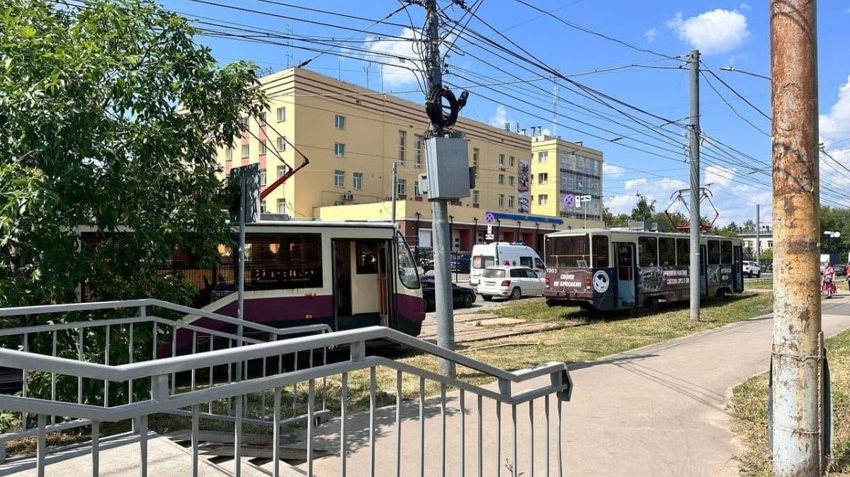 Трамваи сломались на Окском съезде в Нижнем Новгороде