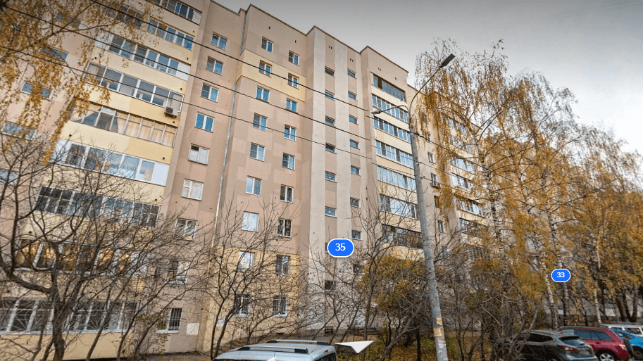 ДУК проверит девятиэтажку на Республиканской после жалоб на вонь и потопы