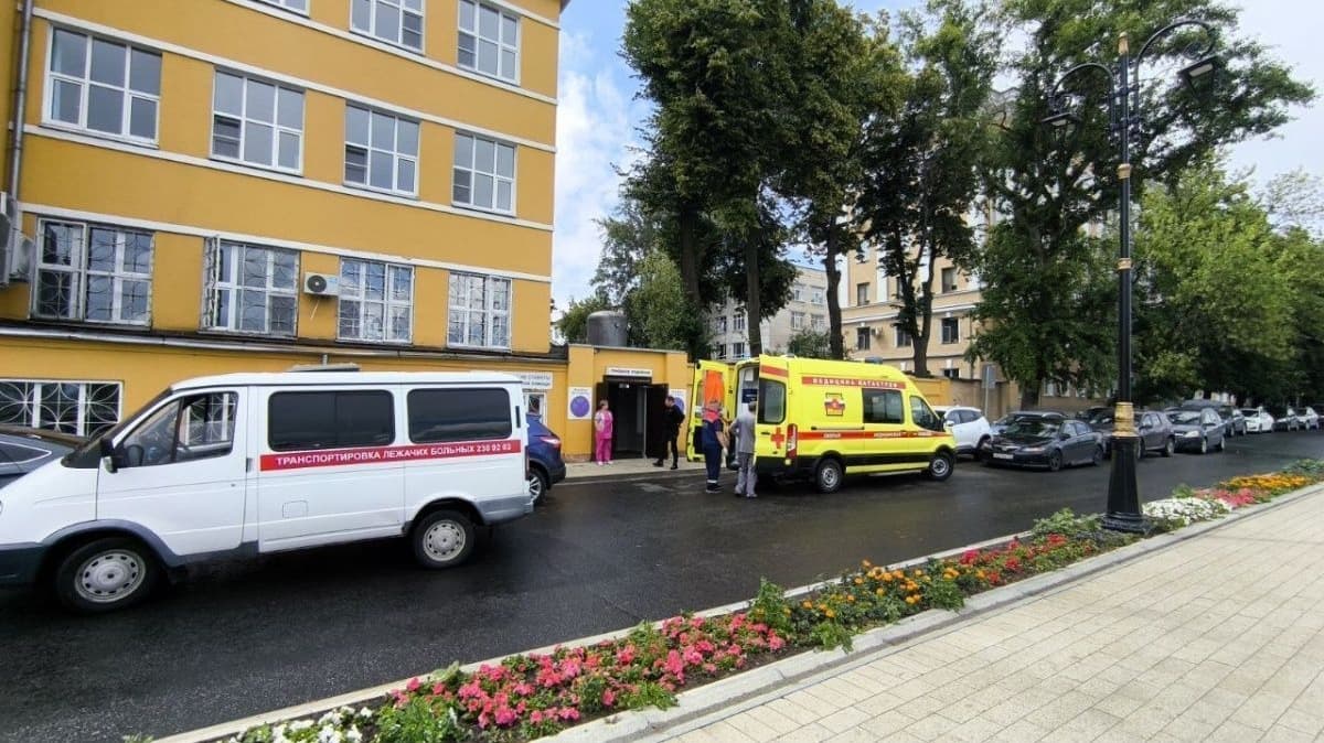 Самокатчик сбил сотрудника центра медицины катастроф в Нижнем Новгороде