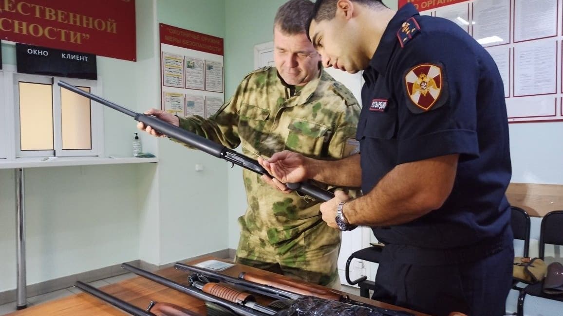 Нижегородский охотник снабдил оружием бойцов СВО