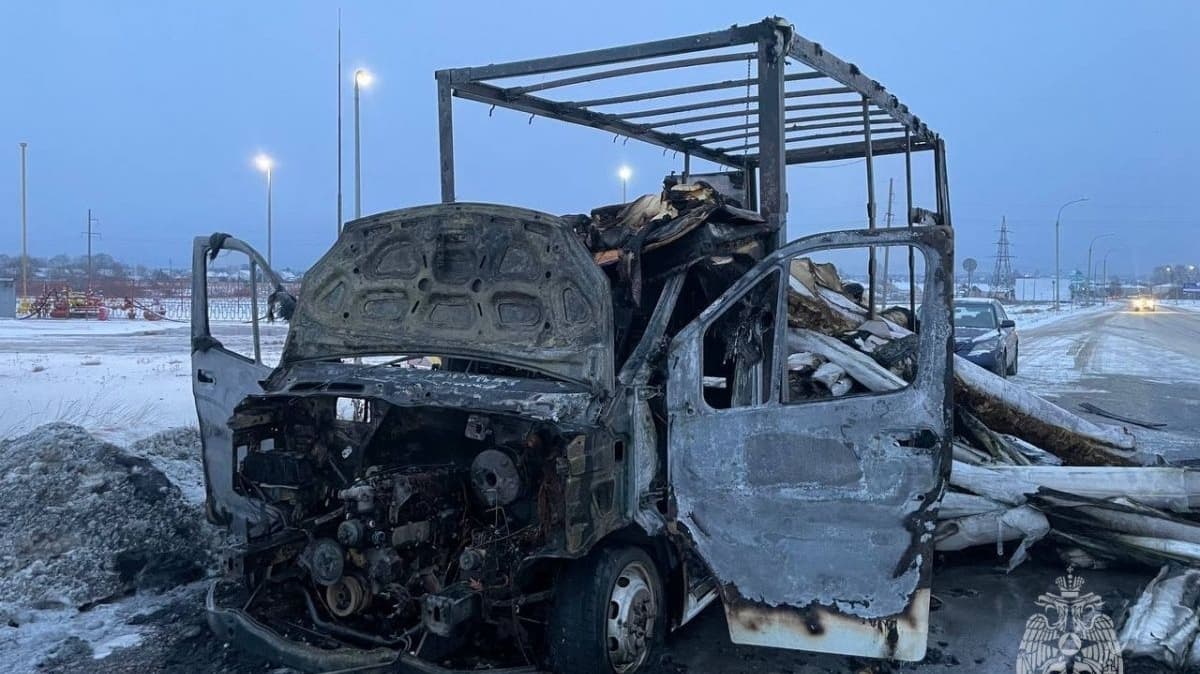 «ГАЗель» сгорела рядом с автозаправкой под Арзамасом