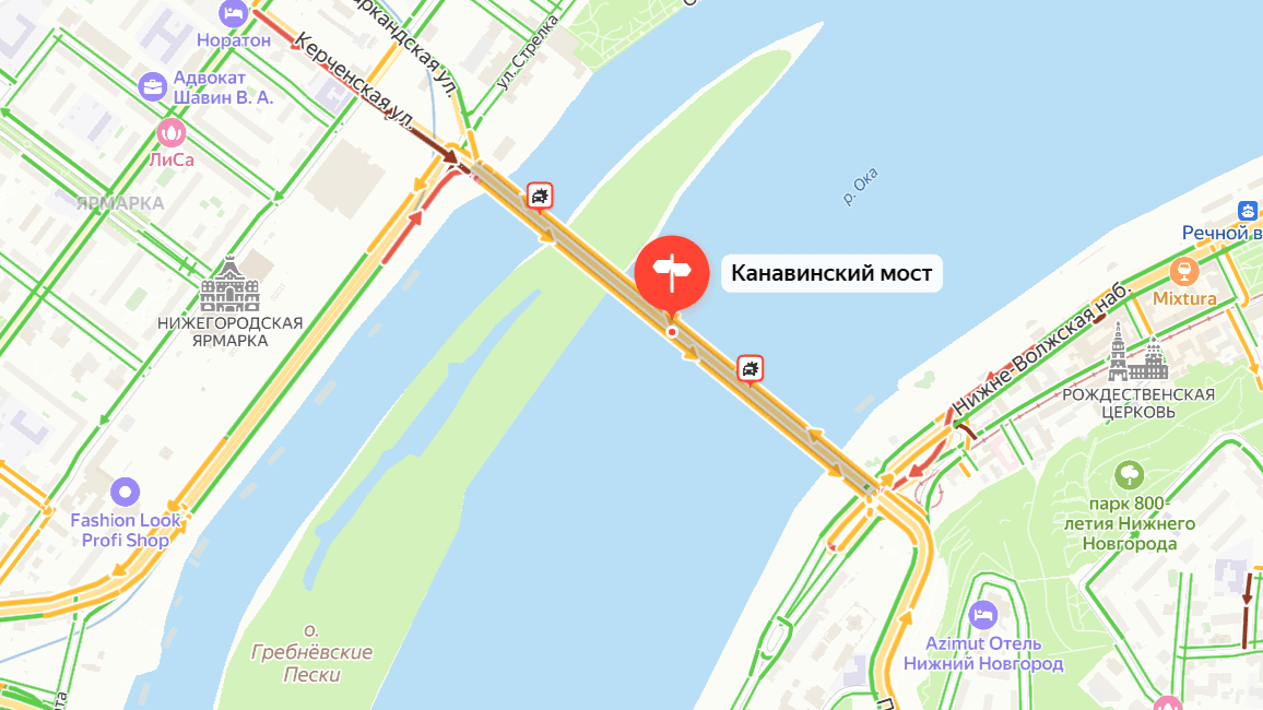 Маршрутка и два автомобиля столкнулись на Канавинском мосту в Нижнем Новгороде