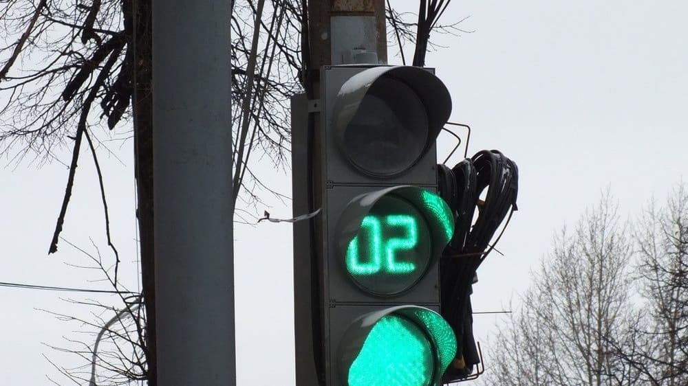 Семь светофоров появились на аварийных перекрестках Нижнего Новгорода