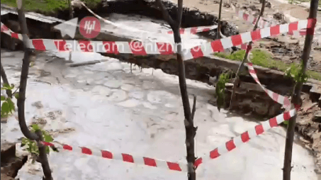 Водоканал назвал причину появления провала в Печерах в Нижнем Новгороде