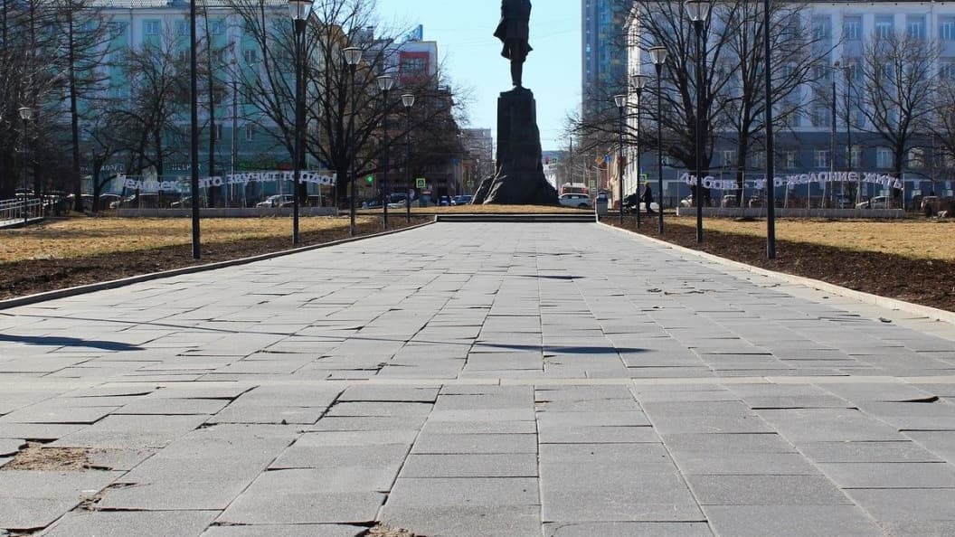 Полный провал: как выглядит центр Нижнего Новгорода после зимы