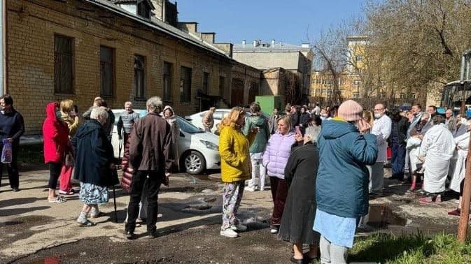 Больницу №3 в Нижнем Новгороде эвакуировали после сообщения о минировании
