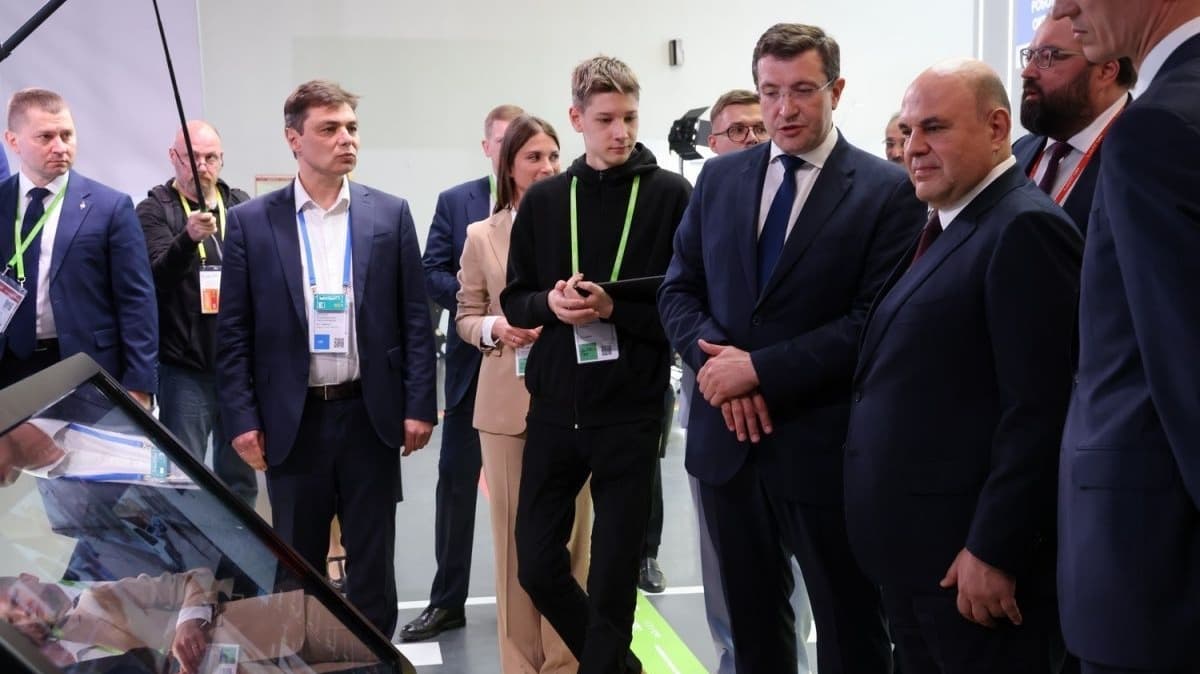 Денис Мантуров проверил работу нижегородских заводов