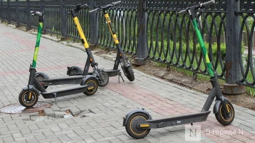 Подростки утопили еще один самокат в Нижнем Новгороде