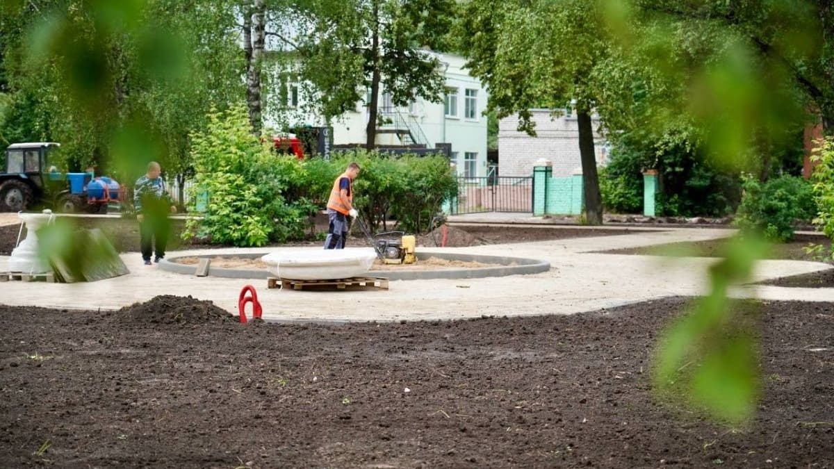 Благоустройство у ДК Орджоникидзе в Нижнем Новгороде завершено на 80%