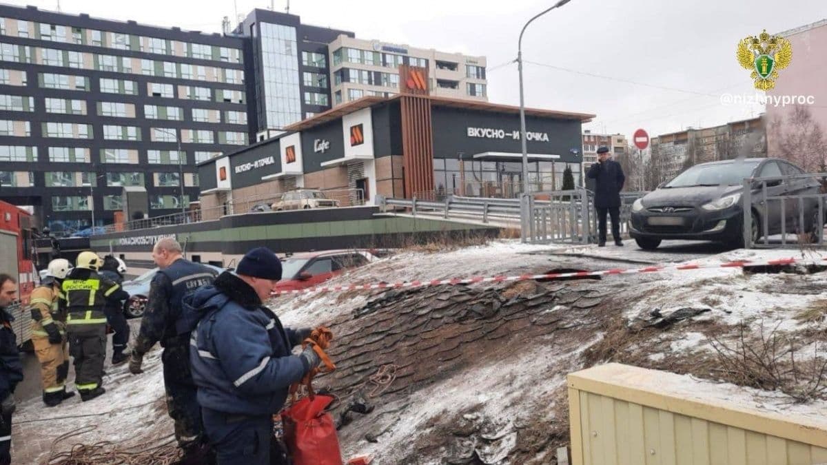 Проверки начались после падения нижегородца в 10-метровую яму