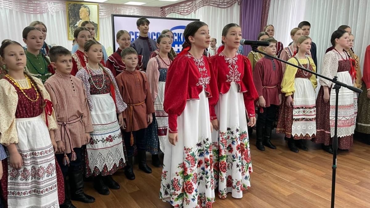 Виртуальный концертный зал открылся в школе искусств на Бору