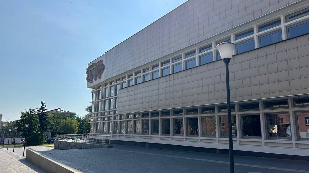 Спектакли в нижегородском ТЮЗе перенесли после смерти артиста