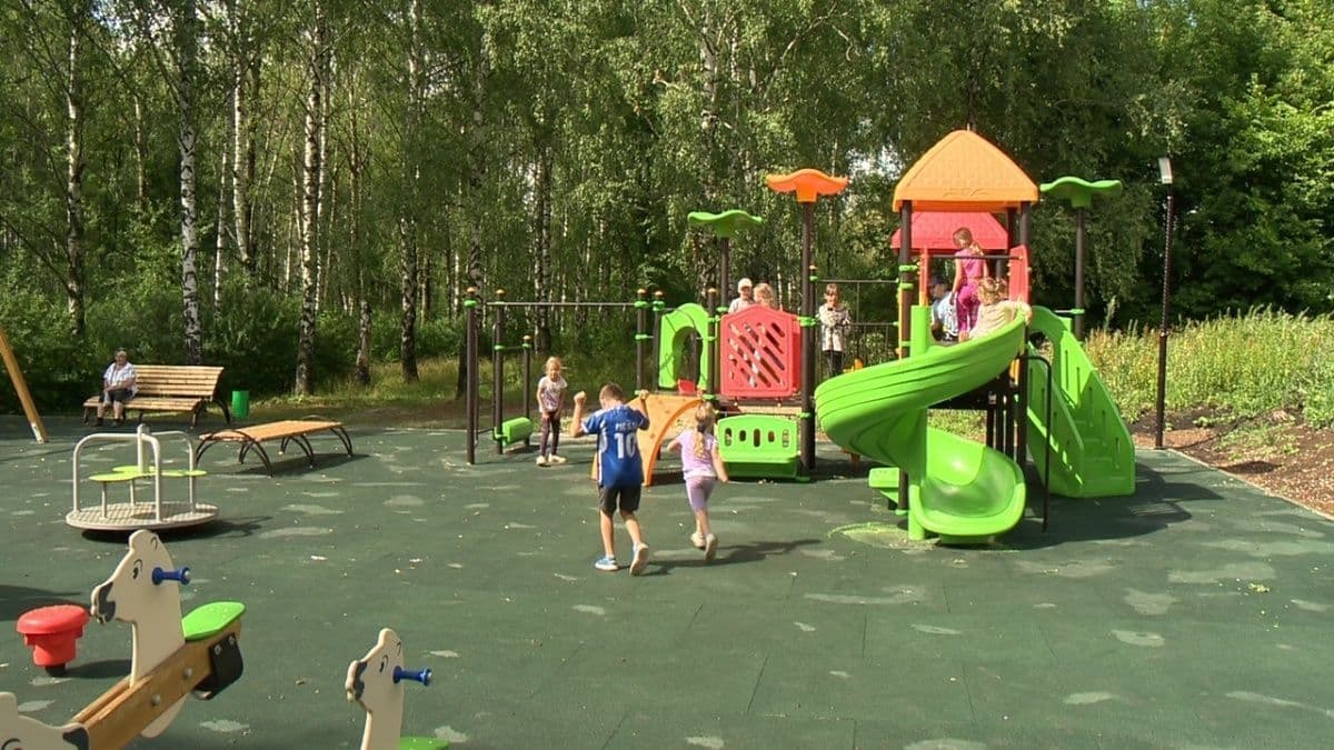 Первый этап благоустройства берега Казенного пруда завершился в Лукоянове