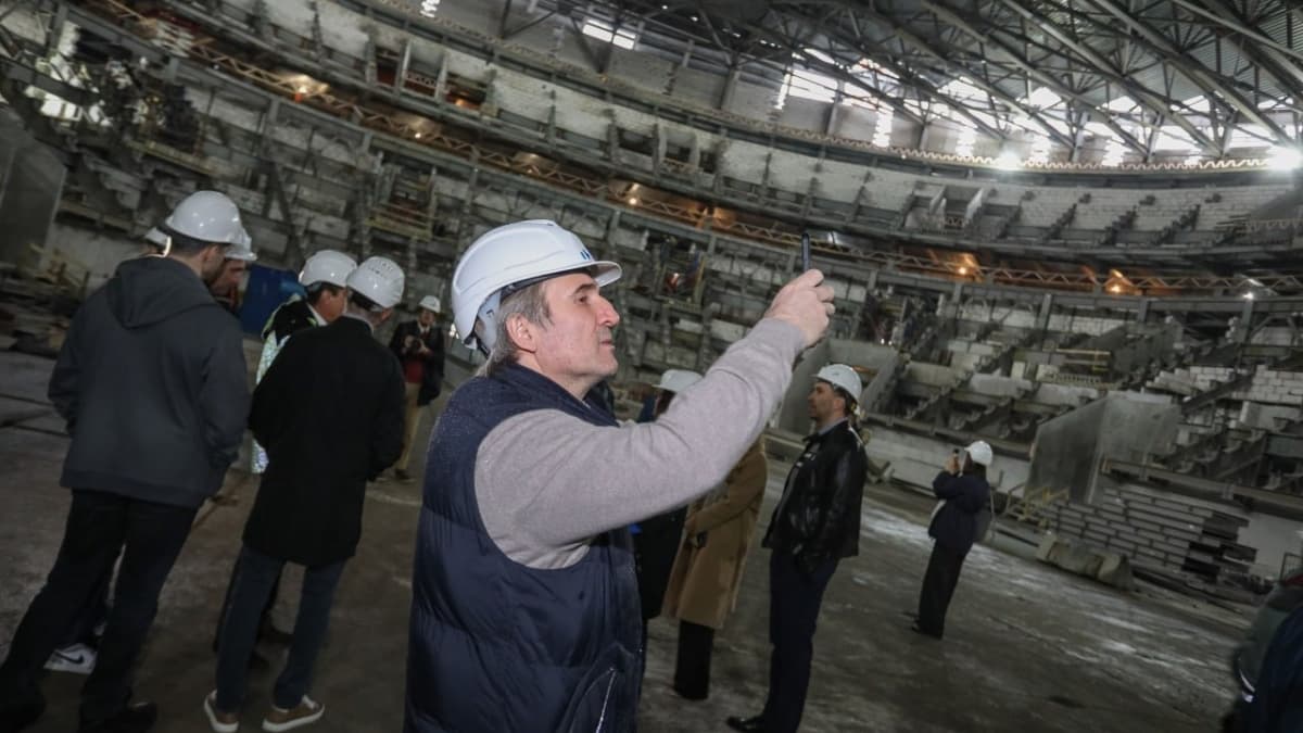 «Торпедовцы» оценили строящийся на Стрелке Ледовый дворец