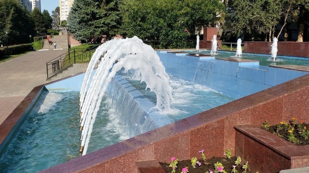 Нижегородцев предупредили об опасности купания в фонтанах