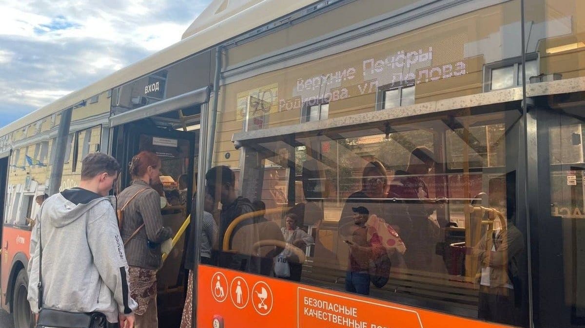 Озвучена зарплата водителей автобусов в Нижнем Новгороде