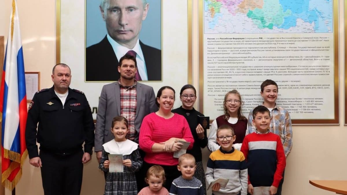 Канадской семье дали разрешение на временное проживание в Нижегородской области