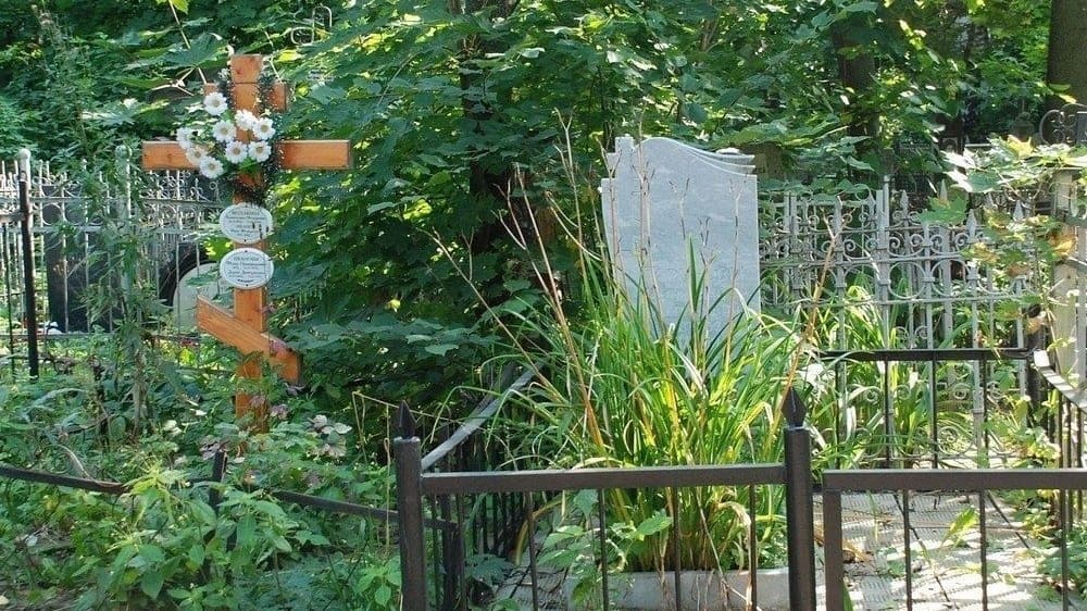 Нижегородцам рассказали, нужно ли ходить на кладбище в Пасху