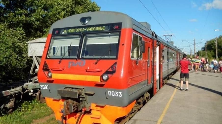 Рекламный монитор рухнул на девочку в нижегородской электричке
