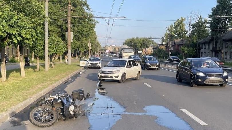 Подросток пострадал в ДТП с мотоциклом в Нижнем Новгороде