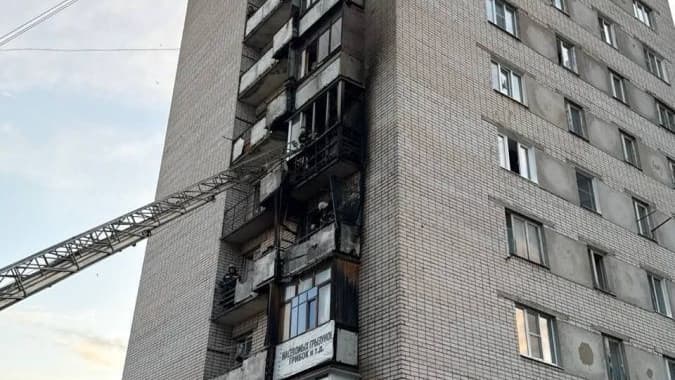 30 человек эвакуировали из-за пожара в многоэтажке в Нижегородской области