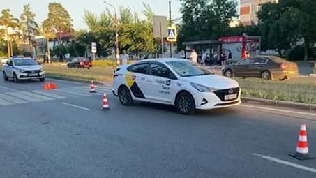 Автомобиль такси сбил пешехода в Дзержинске