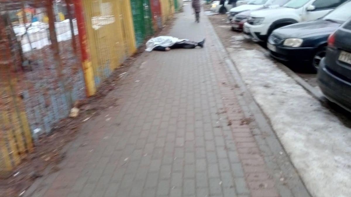 Мужчина скончался возле детского сада в Выксе