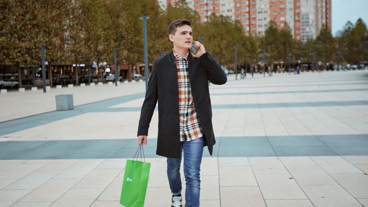 «МегаФон» начал продажу своих сим-карт в МФЦ