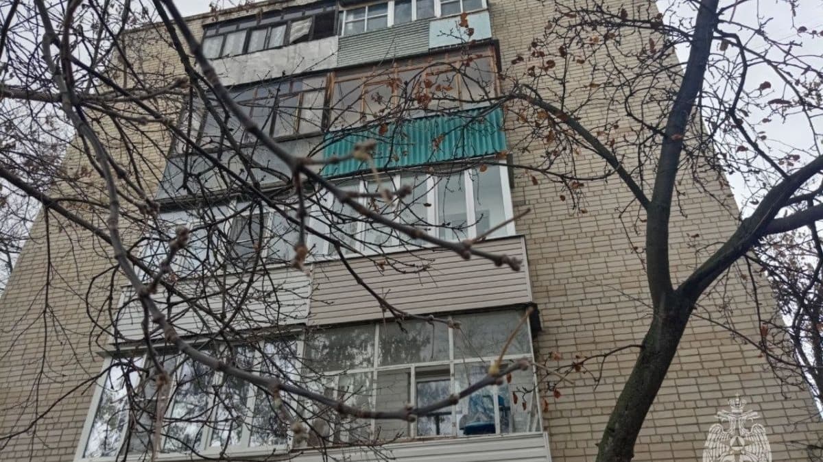 В МЧС опровергли взрыв в пятиэтажном жилом доме в Кстове