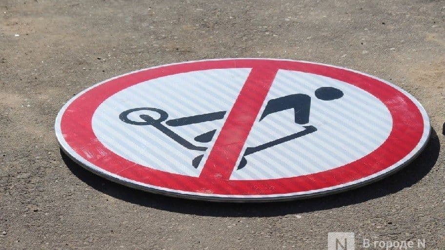 17 автомобилистов и самокатчиков поймали на нарушениях на Покровке