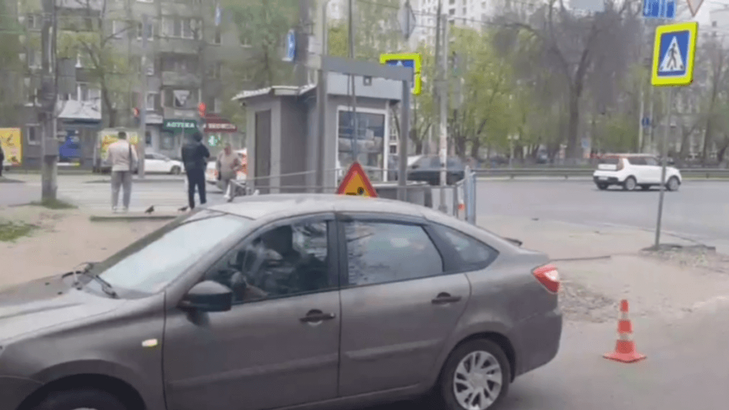 Пенсионер на легковушке наехал на женщину на переходе в Нижнем Новгороде