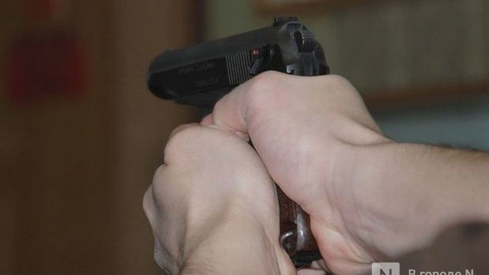 Мужчина напугал нижегородцев стрельбой из пистолета в Приокском районе