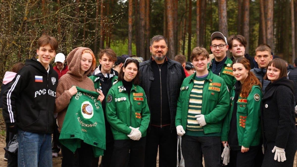 Свыше 2 000 дзержинцев поучаствовали в общегородском субботнике