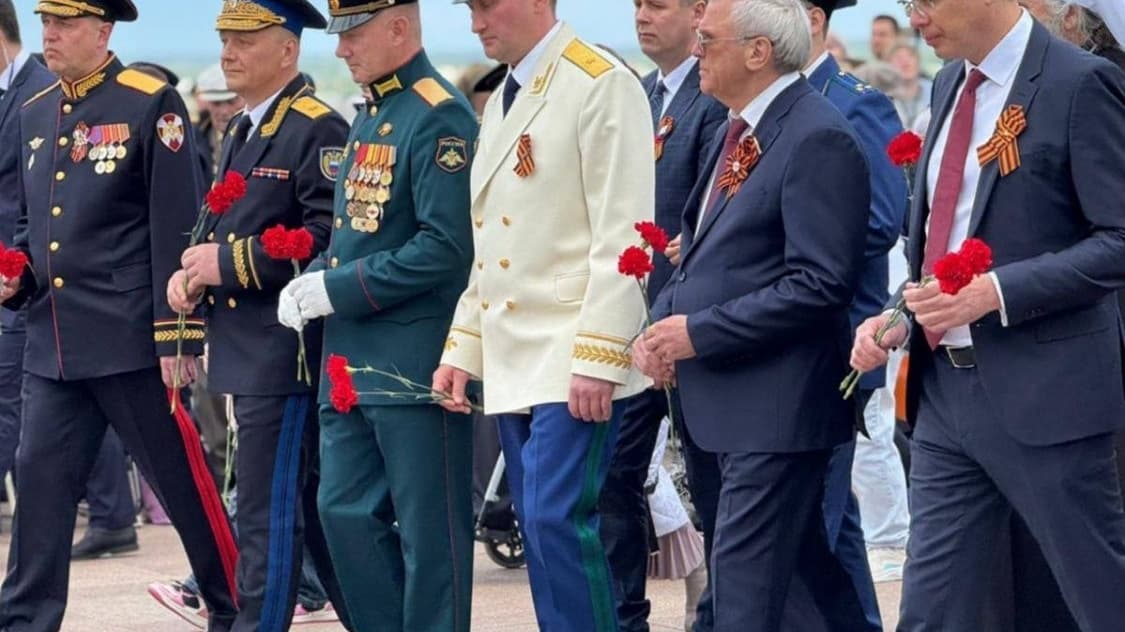 Спикер нижегородского парламента принял участие в мероприятиях в День Победы