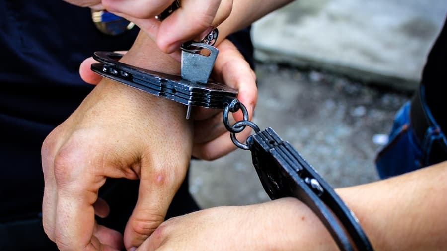 В Арзамасе полицейские задержали подозреваемого в краже из супермаркета